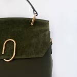 Луксозна дамска чанта от естествена кожа с елементи от естествен велур - бордо