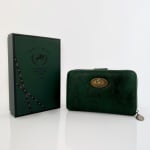 Луксозно дамско портмоне с опушен ефект - зелено
