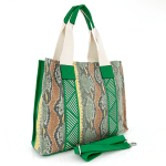 Удобна дамска чанта със змийски принт - зелена 