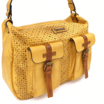 Дамска чанта тип торба с опушен ефект - светло кафява 