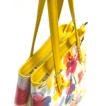 Чанта от естествена кожа с принт на цветя - жълта 