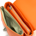 Чанта за през рамо от естествена кожа Norina - зелена