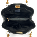 Дамска чанта от естествена кожа с бамбукови дръжки - черна 