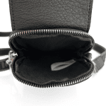 Чантичка през рамо с  джоб за телефон - черна