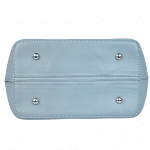 Голяма дамска чанта + подарък - несесер - светло синя