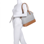 Дамска чанта с елементи от плетена слама