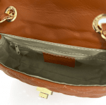 Капитонирана чанта за през рамо от естествена кожа Mila - бежова 
