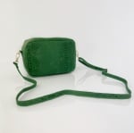 Чанта за през рамо от естествена кожа с крокодилски принт Bella - лавандула 