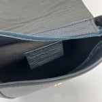 Бутикова чанта за през рамо от естествена кожа - тъмно синя