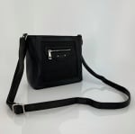 Удобна дамска чанта за през рамо - черна