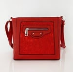 Удобна дамска чанта за през рамо - червена