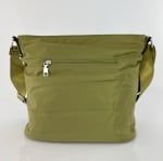 Дамска чанта за през рамо от водоустойчив материал - зелена