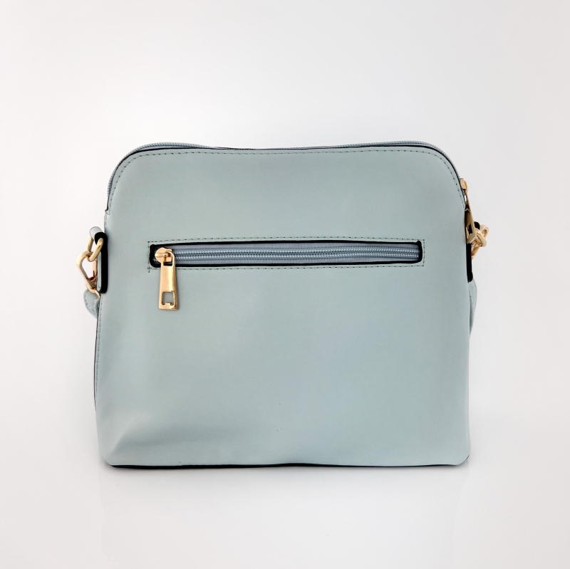 Стилна дамска чанта за през рамо - светло синя 