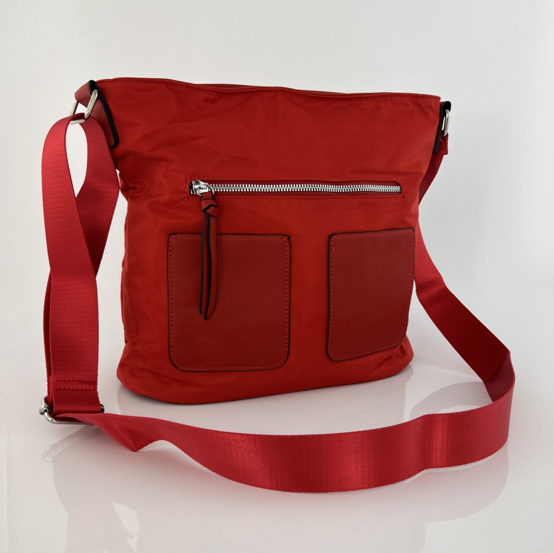 Дамска чанта за през рамо от водоустойчив материал - червена 