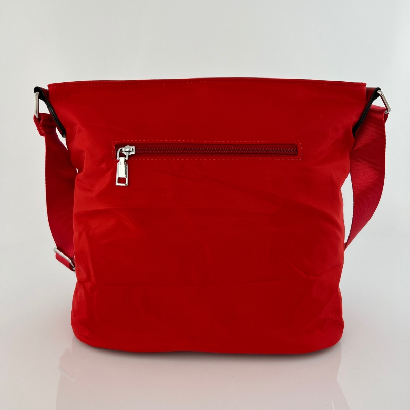 Дамска чанта за през рамо от водоустойчив материал - червена 