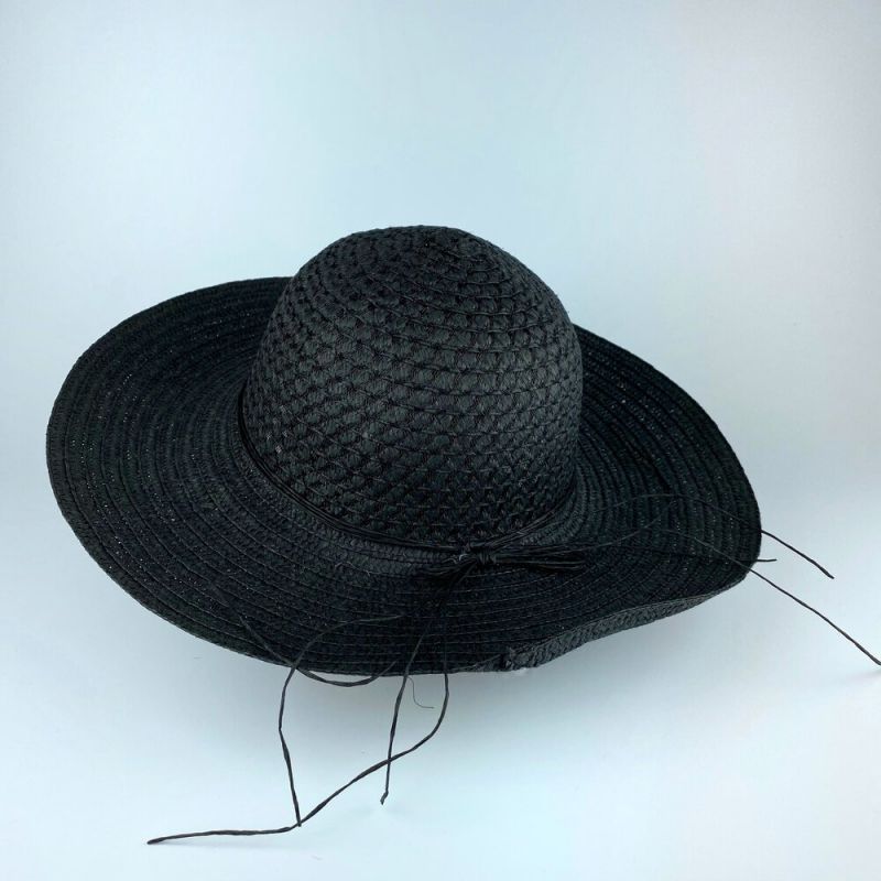 Ефектна сламена шапка - черна 