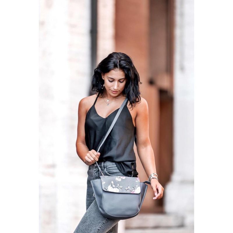 Diana & Co - луксозна дамска чанта - черна